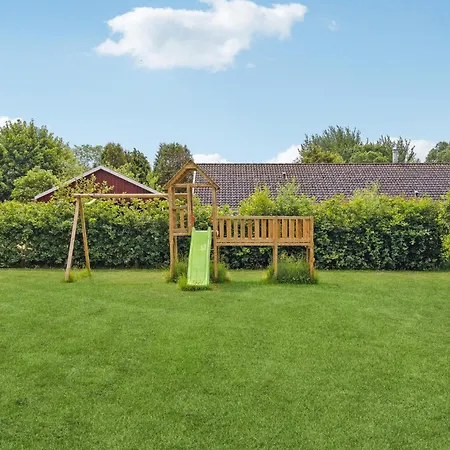 Holiday home Stunning In With Indoor Swimming Pool